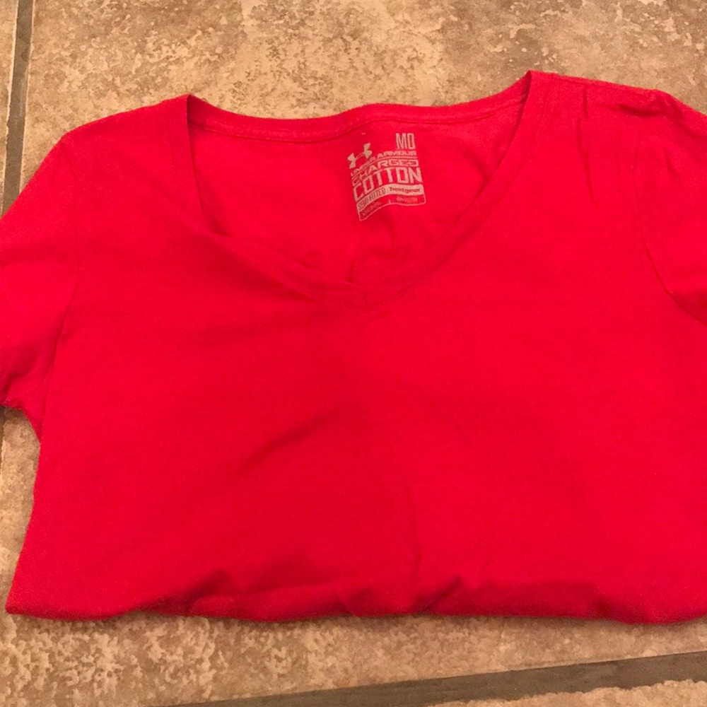 Washed but never worn Under Armour tee